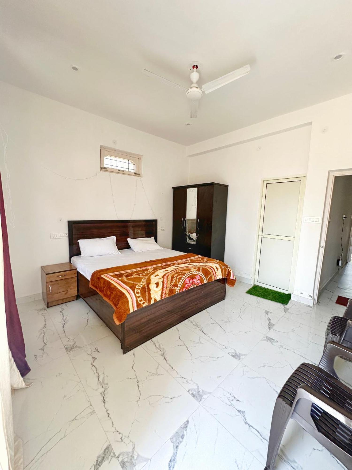 Baseraa Bir - 4Bhk Home Exteriér fotografie